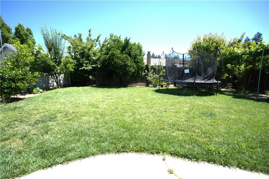 4100 Ahwahnee Ct, Modesto, CA 95356