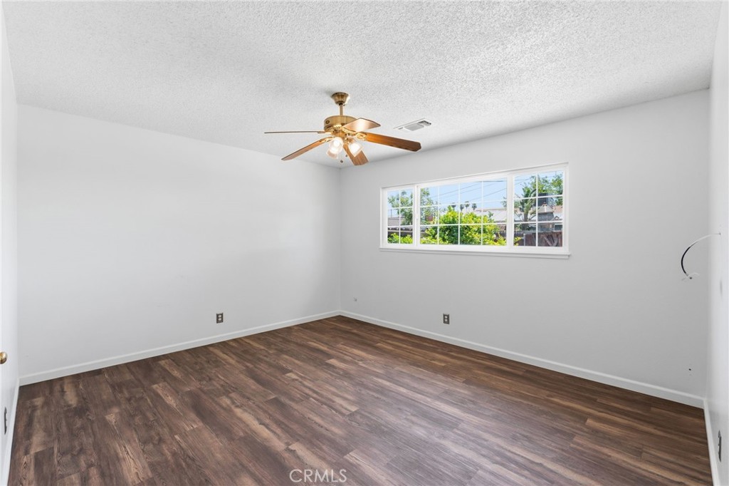 417 E Magnolia, Hanford, CA 93230