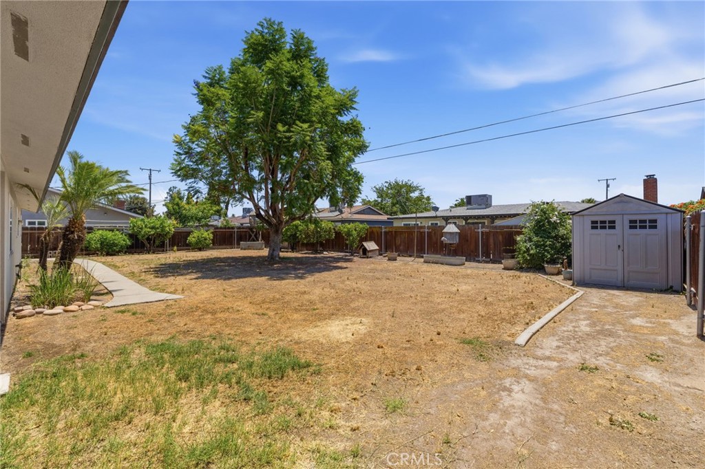 417 E Magnolia, Hanford, CA 93230