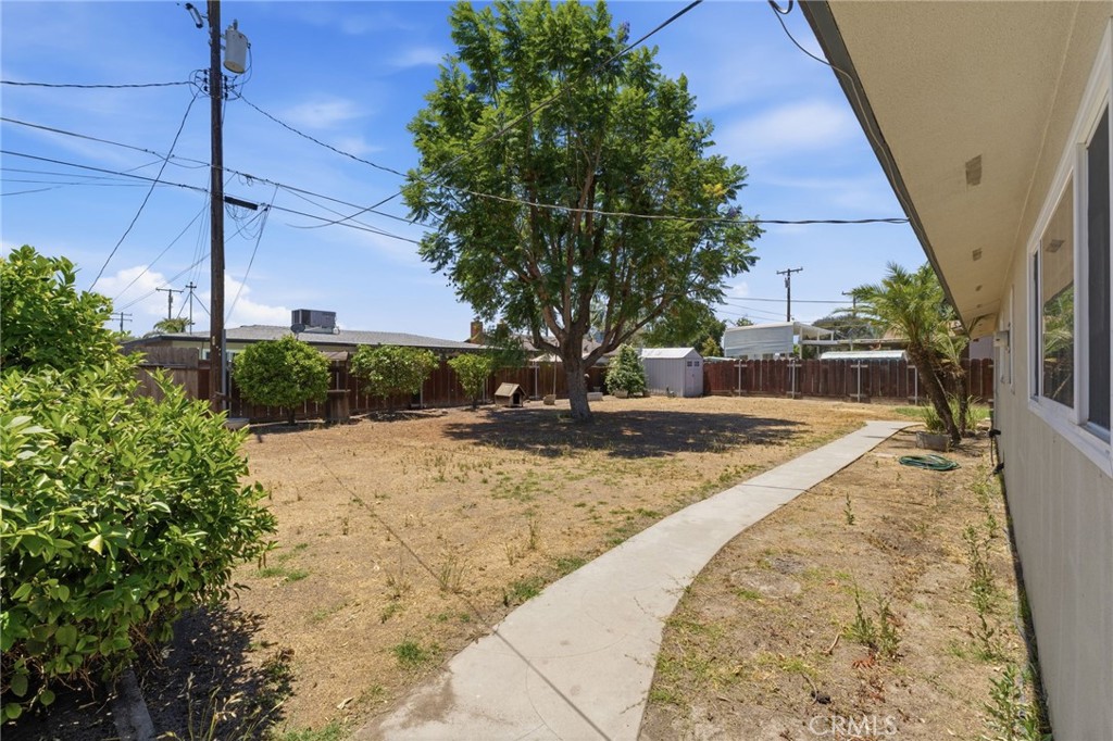 417 E Magnolia, Hanford, CA 93230