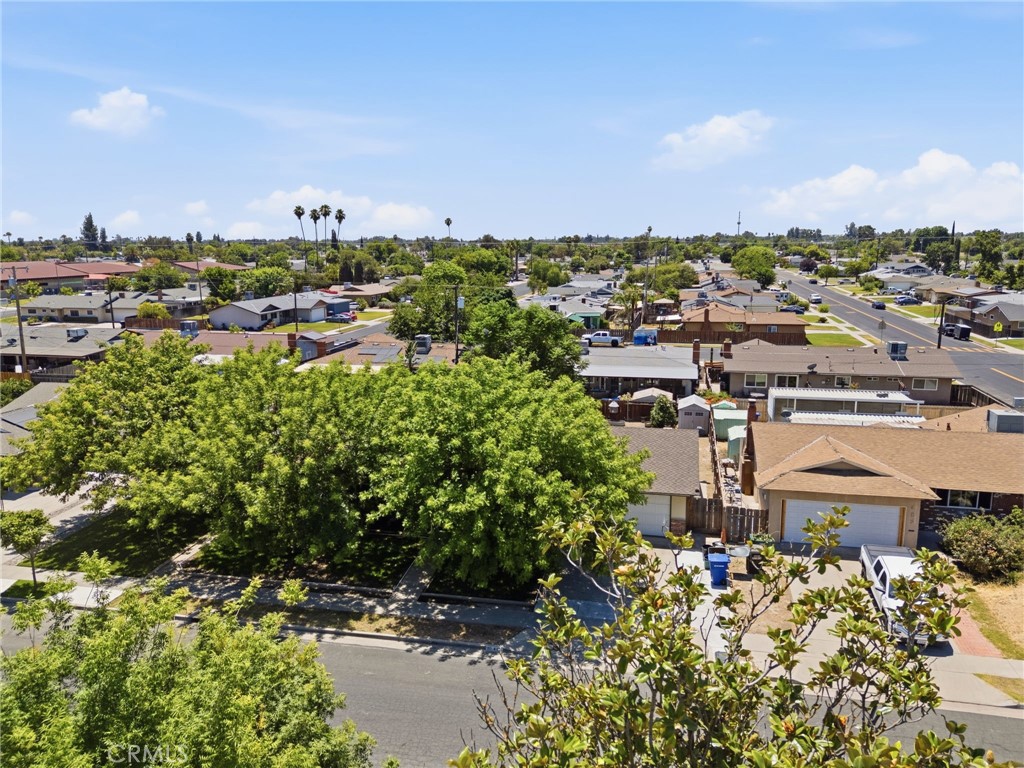 417 E Magnolia, Hanford, CA 93230