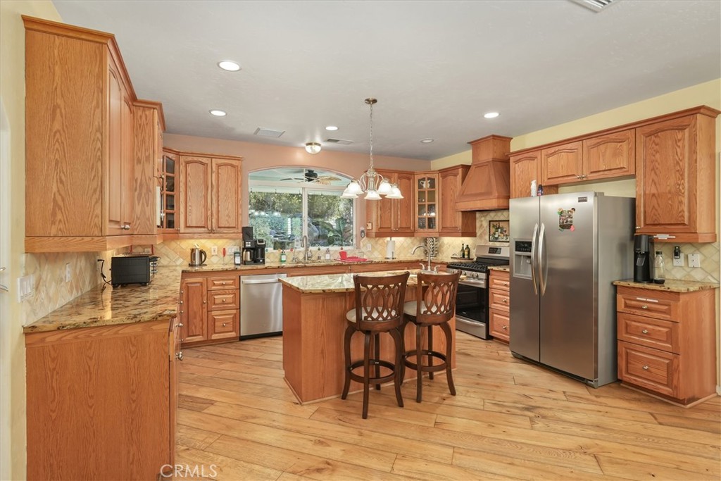 39367 Pine Ridge Road, Oakhurst, CA 93644