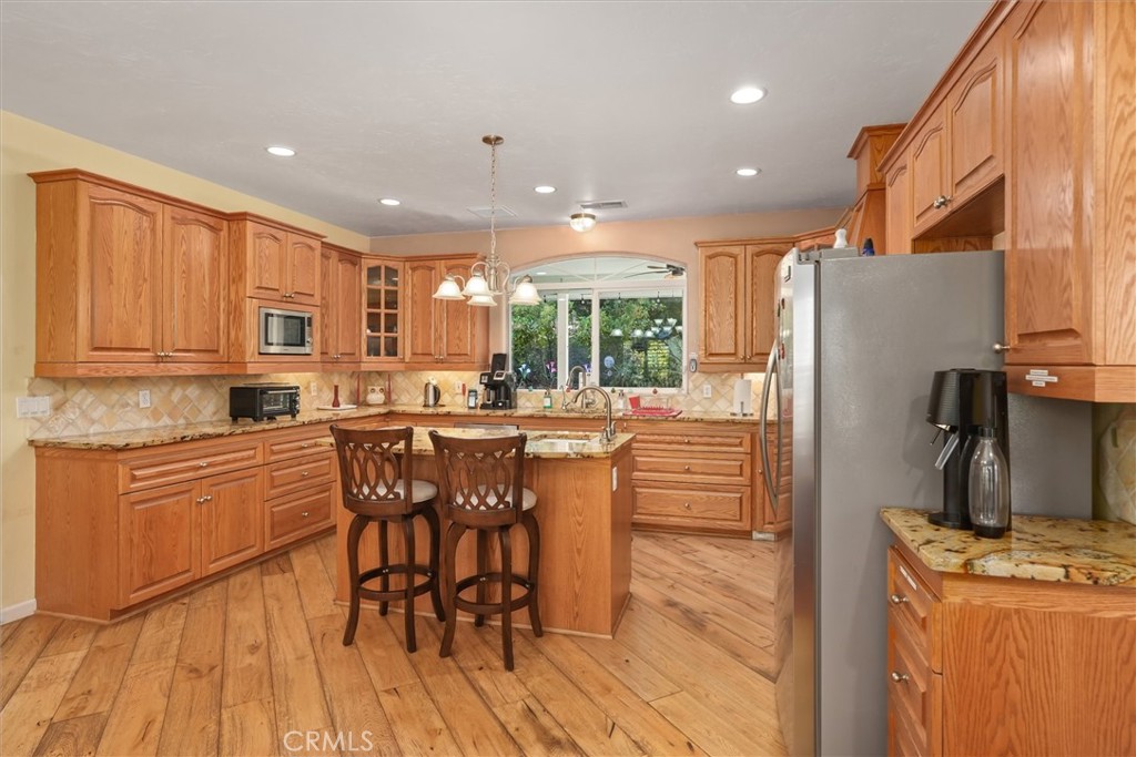 39367 Pine Ridge Road, Oakhurst, CA 93644