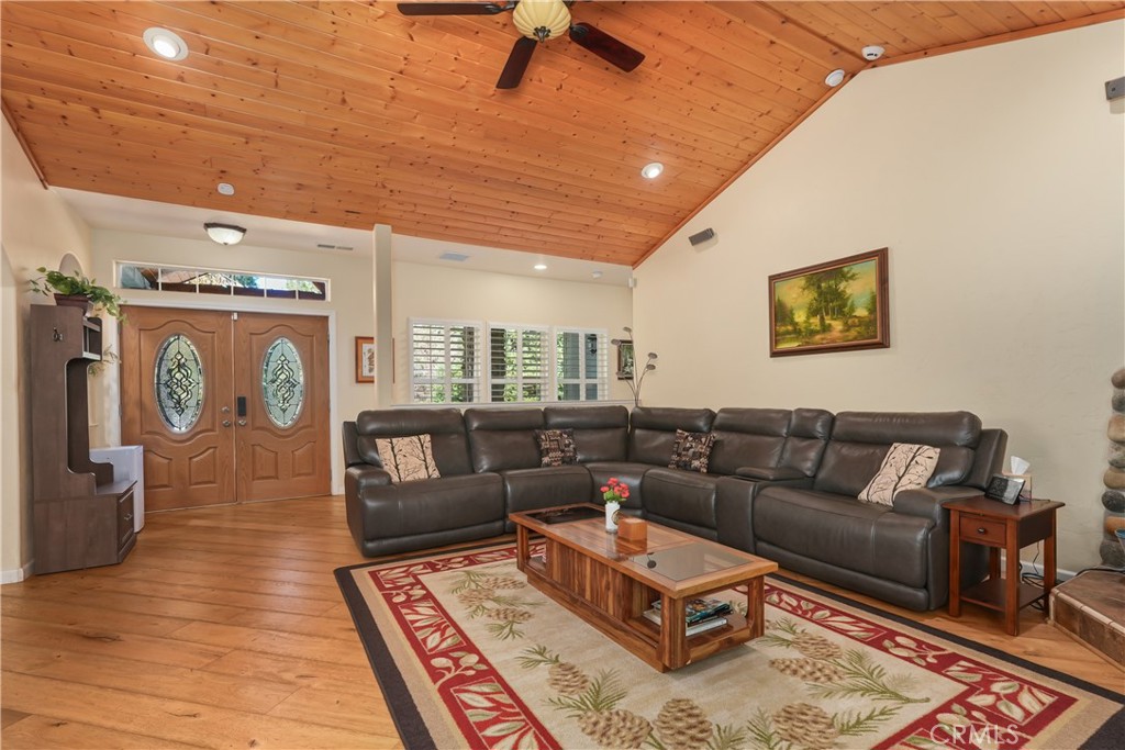 39367 Pine Ridge Road, Oakhurst, CA 93644