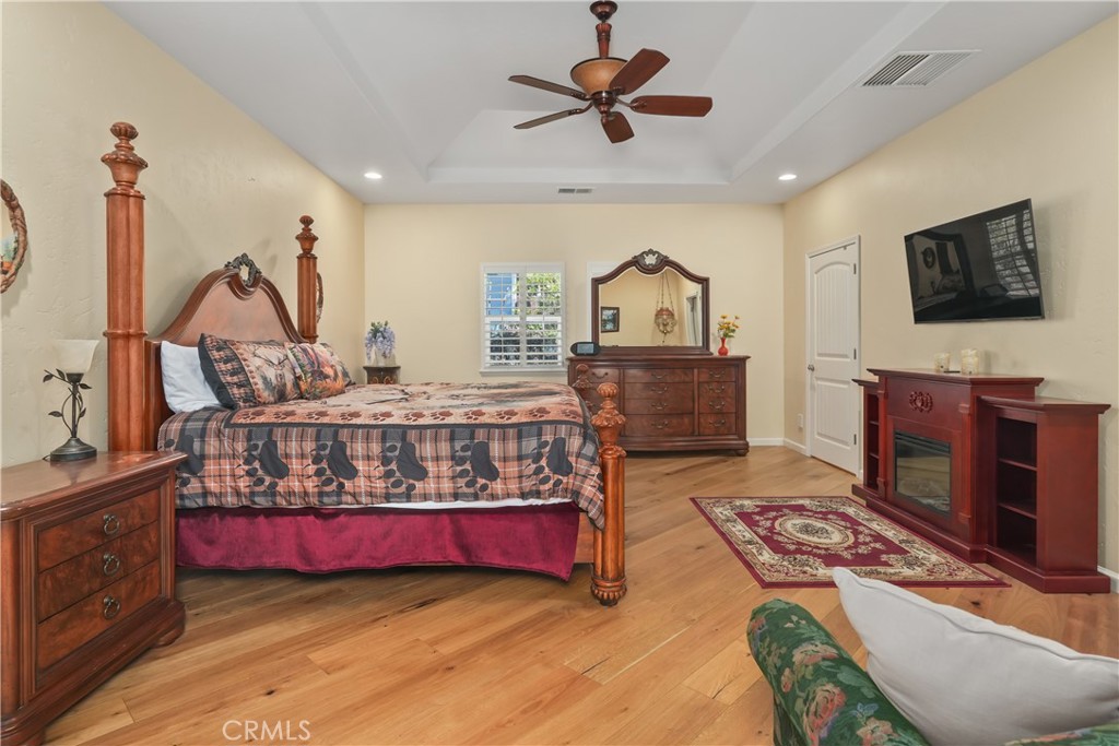 39367 Pine Ridge Road, Oakhurst, CA 93644