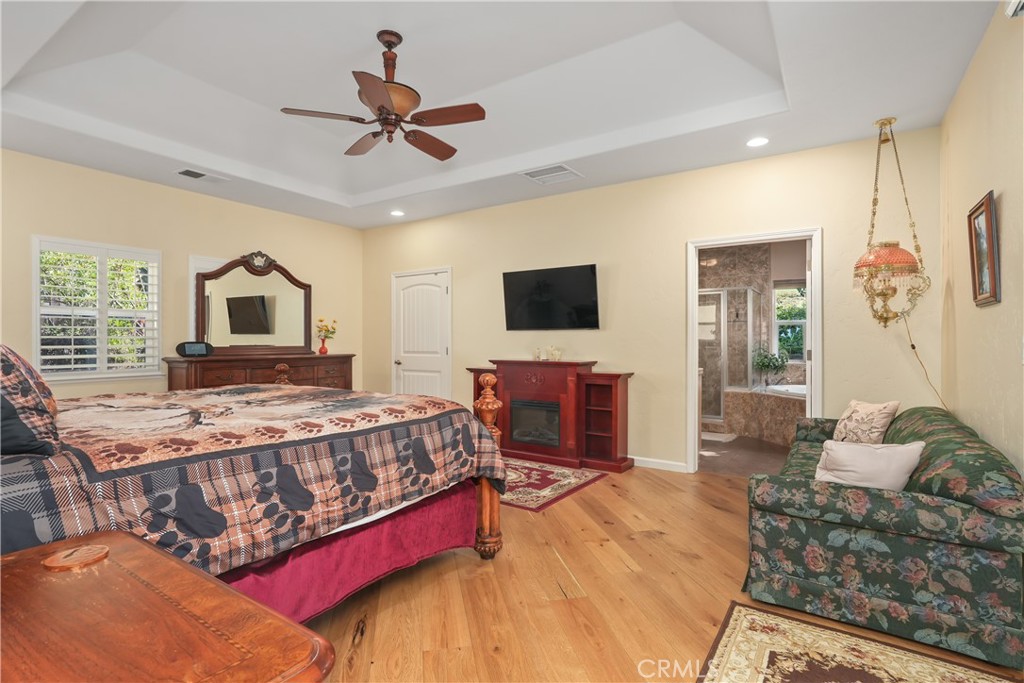 39367 Pine Ridge Road, Oakhurst, CA 93644