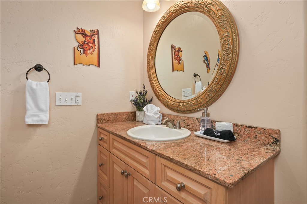 39367 Pine Ridge Road, Oakhurst, CA 93644