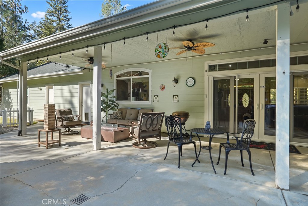 39367 Pine Ridge Road, Oakhurst, CA 93644