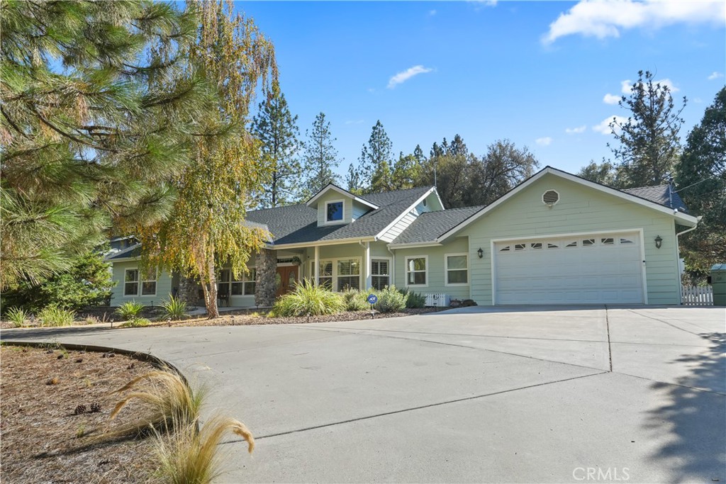 39367 Pine Ridge Road, Oakhurst, CA 93644