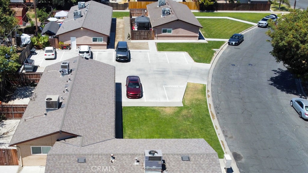 1763 Woodland Dr, Hanford, CA 93230