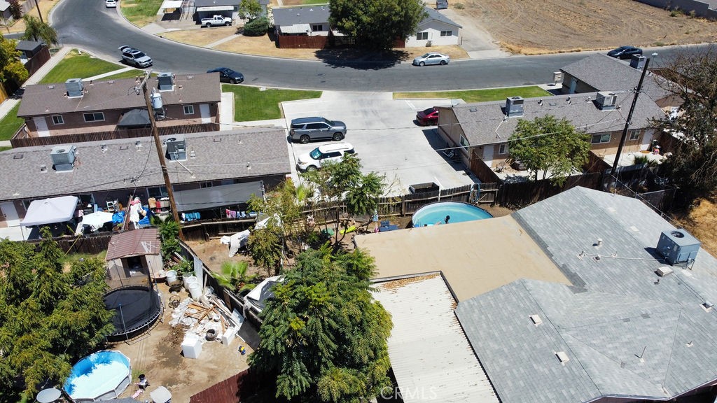 1763 Woodland Dr, Hanford, CA 93230