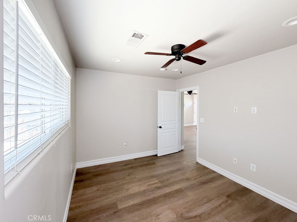 1763 Woodland Dr, Hanford, CA 93230