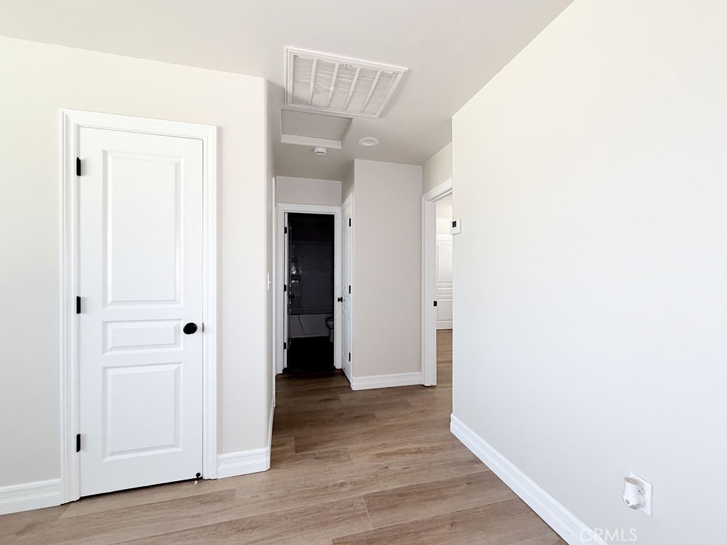 1763 Woodland Dr, Hanford, CA 93230