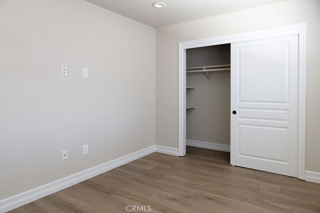 1763 Woodland Dr, Hanford, CA 93230