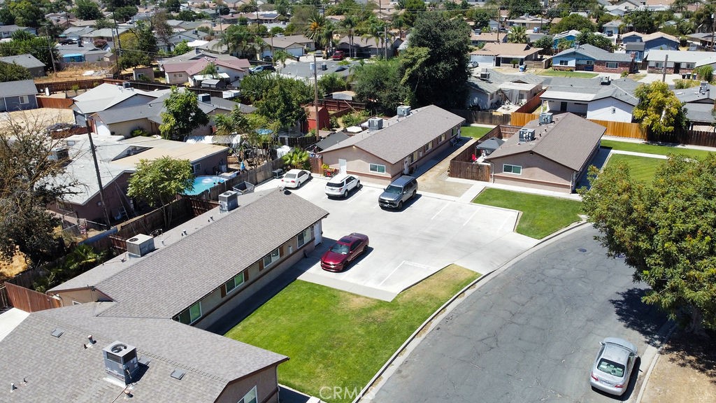 1785 Woodland Dr, Hanford, CA 93230