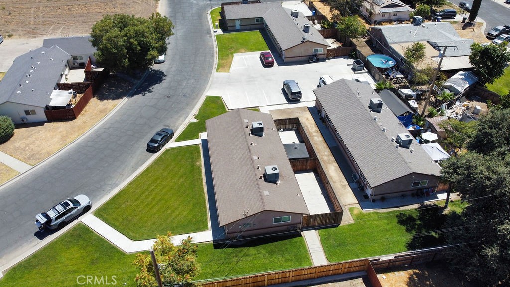 1785 Woodland Dr, Hanford, CA 93230