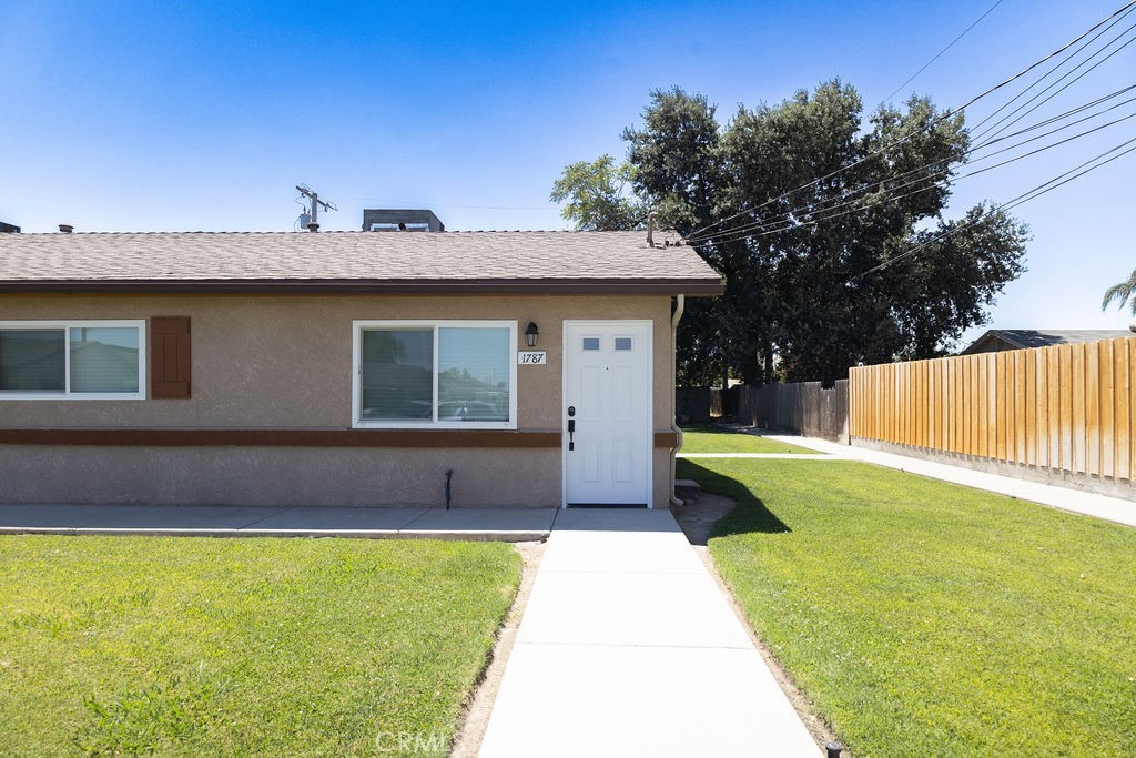 1785 Woodland Dr, Hanford, CA 93230