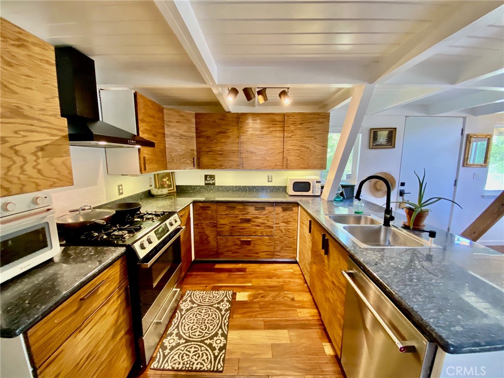 20892 McKinley Way, Groveland, CA 95321