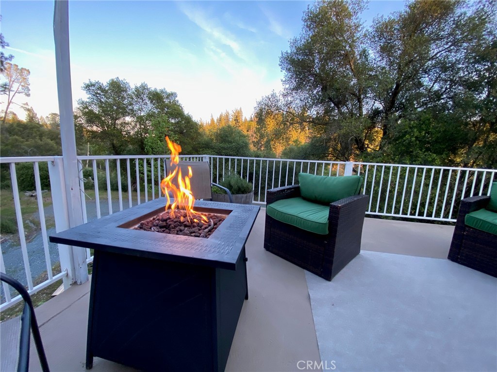 20892 McKinley Way, Groveland, CA 95321