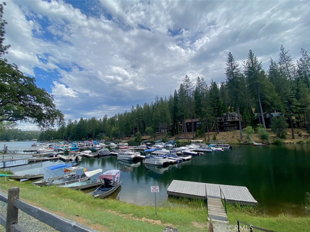 20892 McKinley Way, Groveland, CA 95321