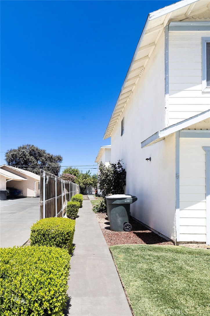 320 B, Lemoore, CA 93245