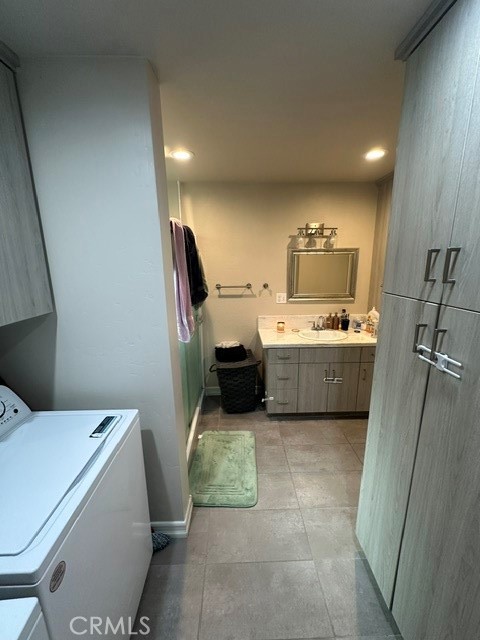 320 B, Lemoore, CA 93245