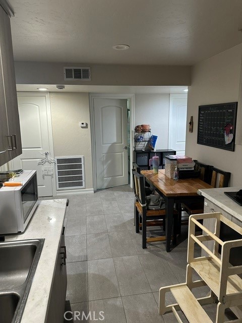 320 B, Lemoore, CA 93245