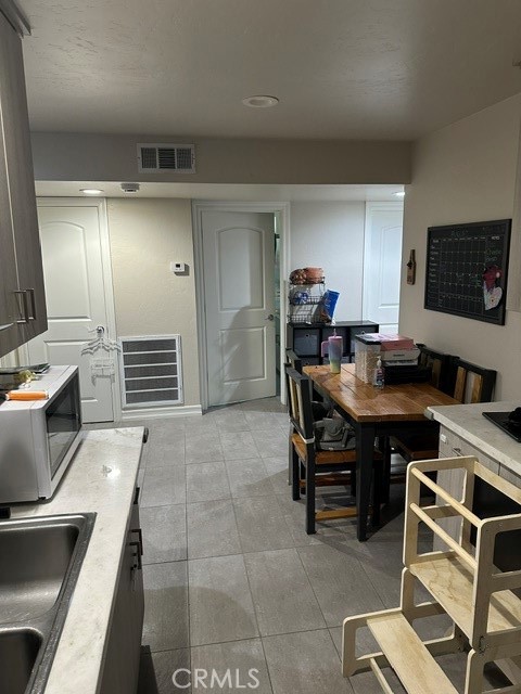 320 B, Lemoore, CA 93245