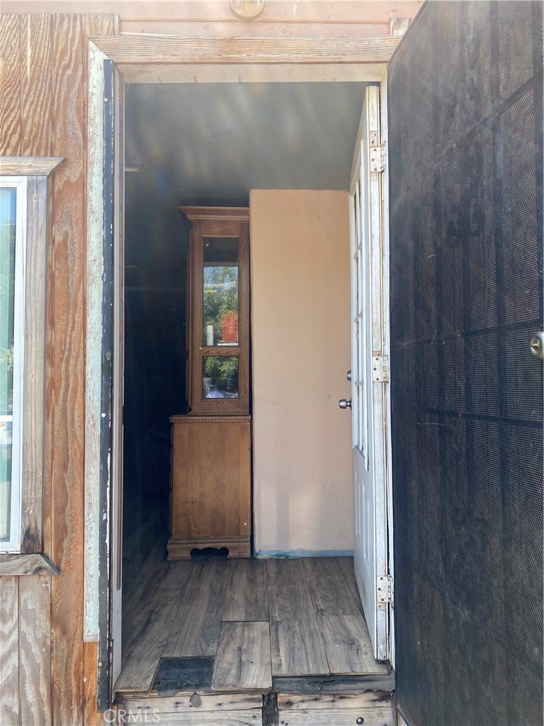 207 W River Ave, Porterville, CA 93257