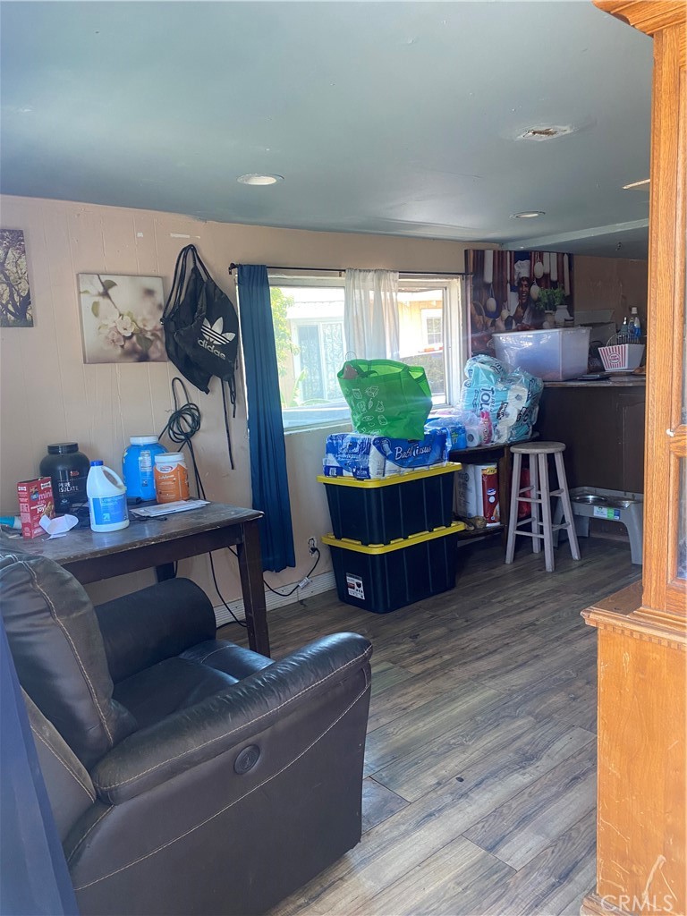 207 W River Ave, Porterville, CA 93257