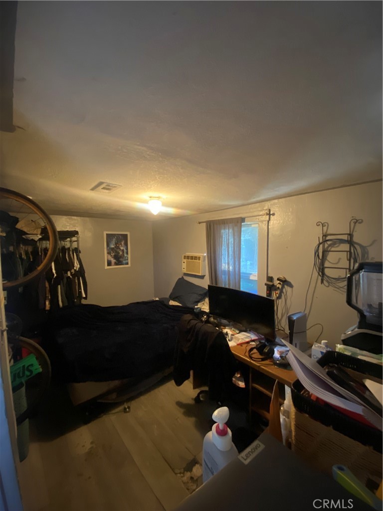 207 W River Ave, Porterville, CA 93257