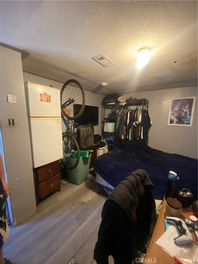 207 W River Ave, Porterville, CA 93257