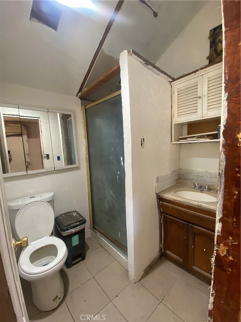 207 W River Ave, Porterville, CA 93257
