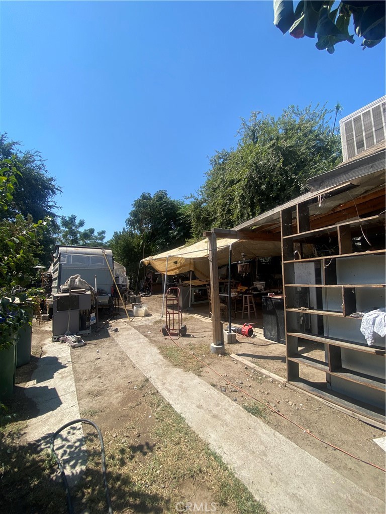 207 W River Ave, Porterville, CA 93257