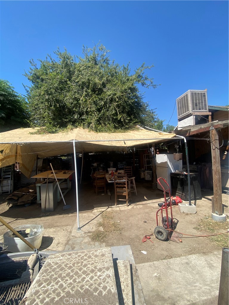 207 W River Ave, Porterville, CA 93257