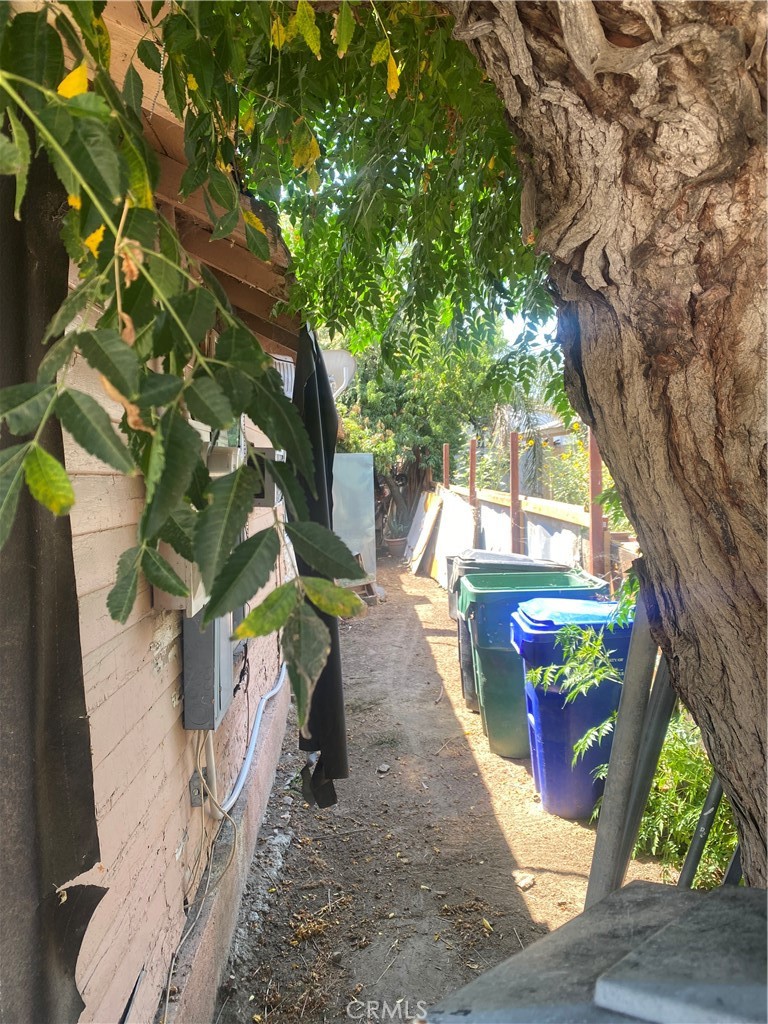 207 W River Ave, Porterville, CA 93257