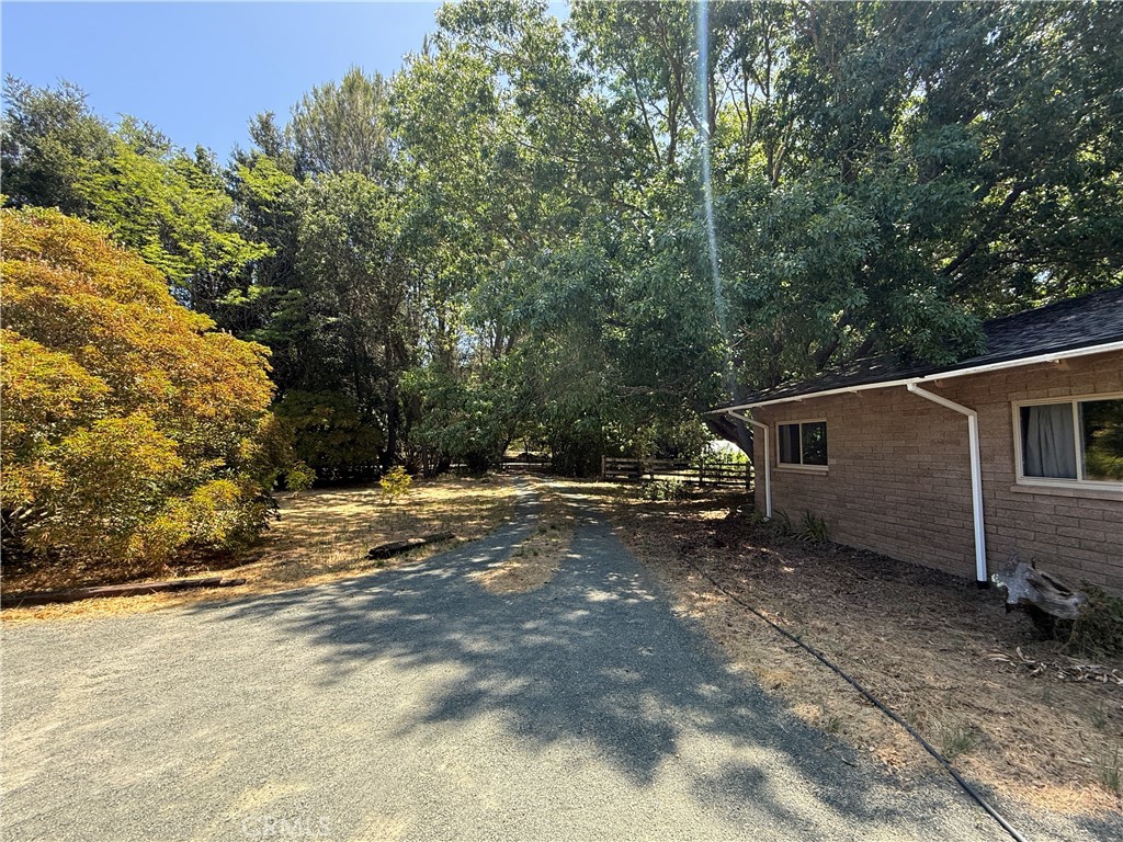 11955 Santa Lucia Rd, Atascadero, CA 93422