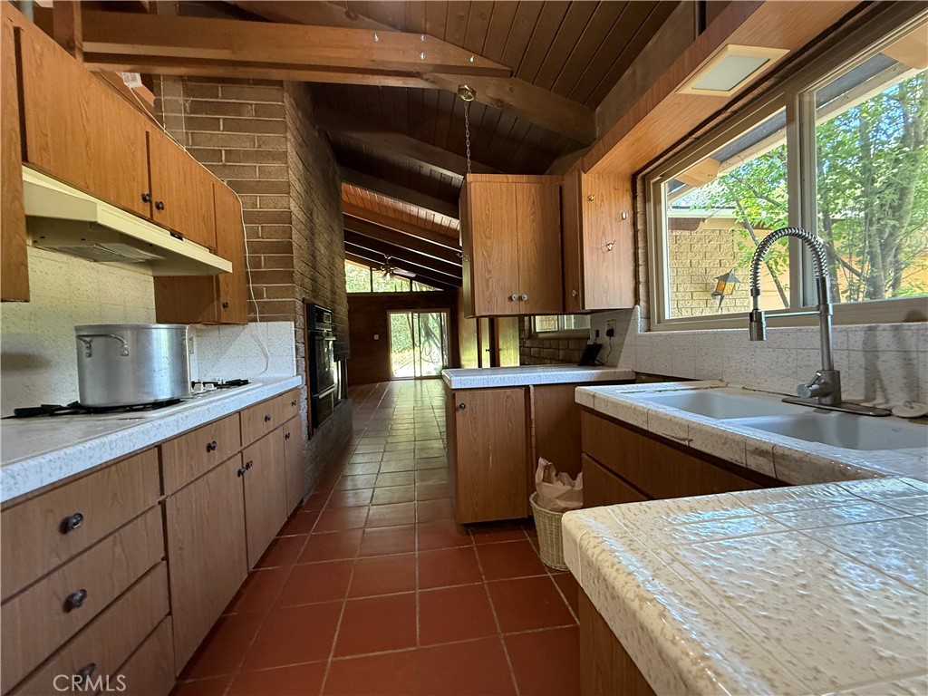 11955 Santa Lucia Rd, Atascadero, CA 93422