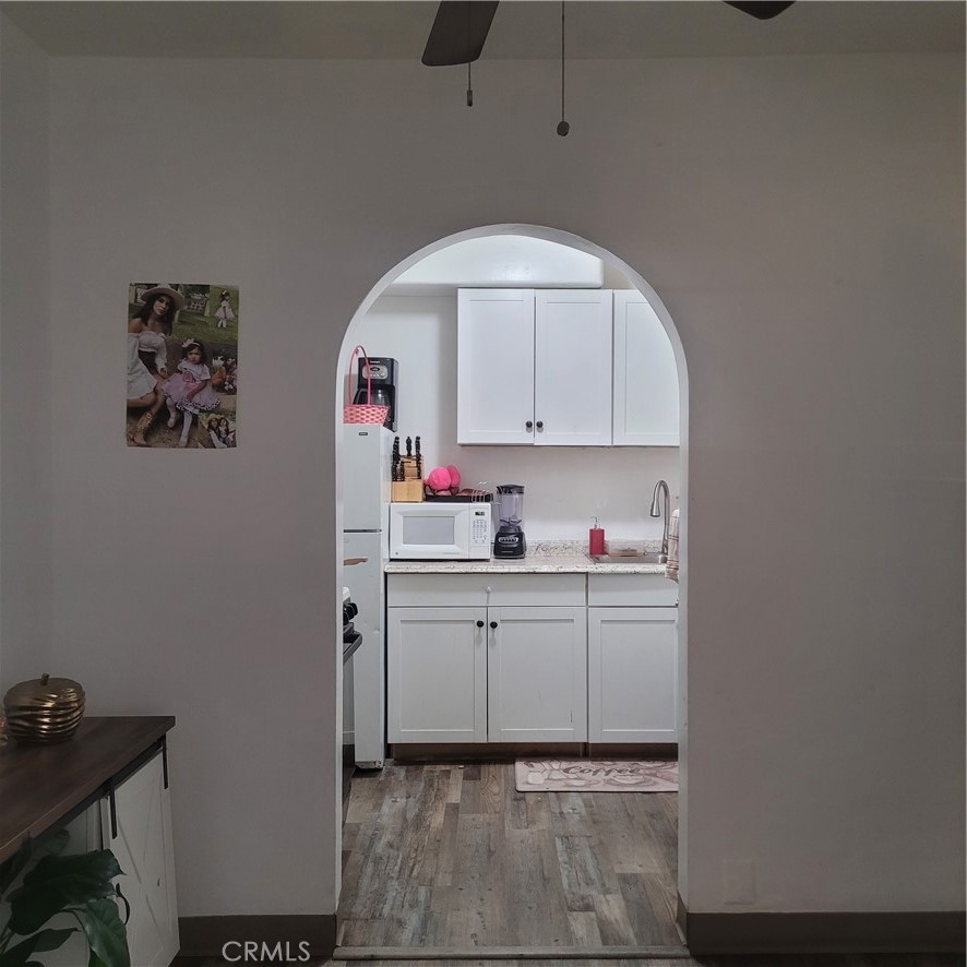 623 W Hedges Ave, Fresno, CA 93728