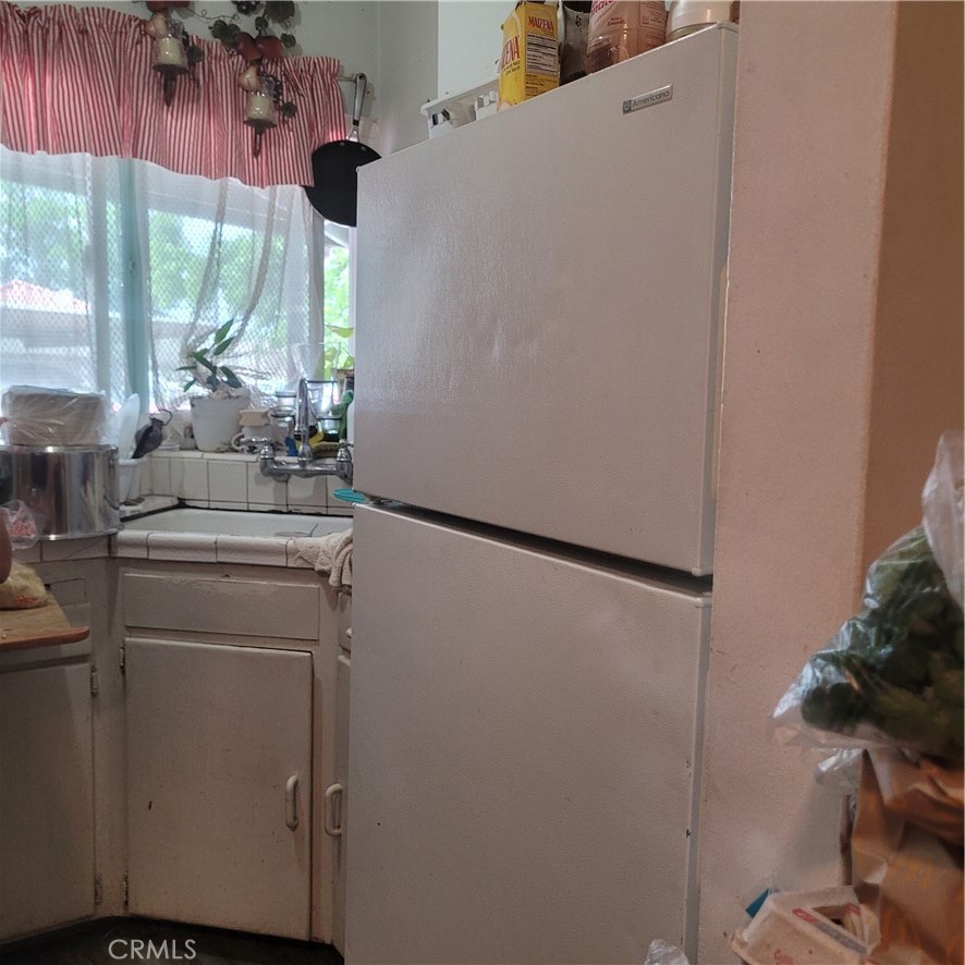 623 W Hedges Ave, Fresno, CA 93728
