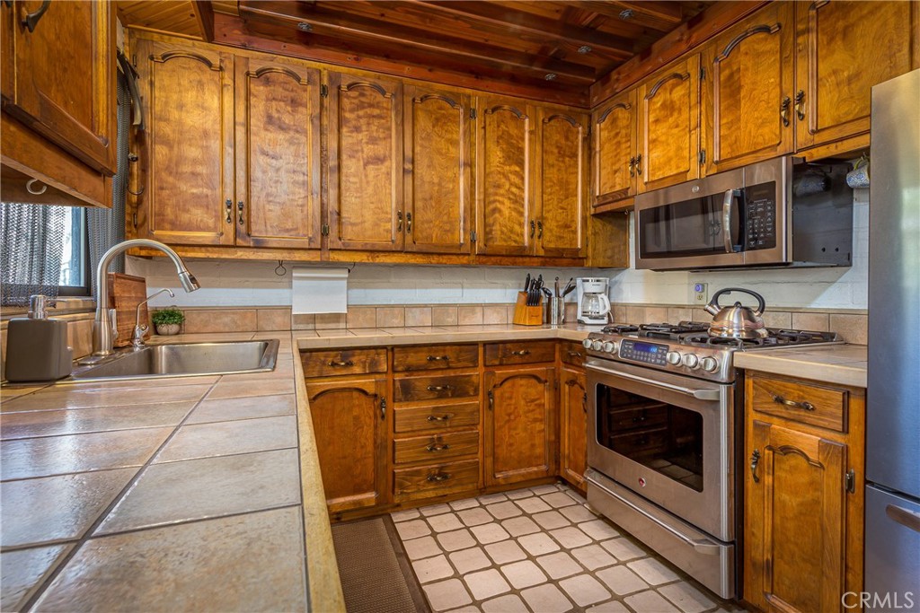 43195 S Fork, Three Rivers, CA 93271
