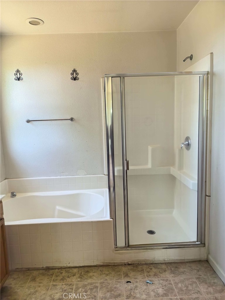 6633 Meadowlark, Winton, CA 95388