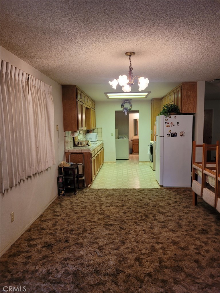 6009 Elwood Rd, Sanger, CA 93657