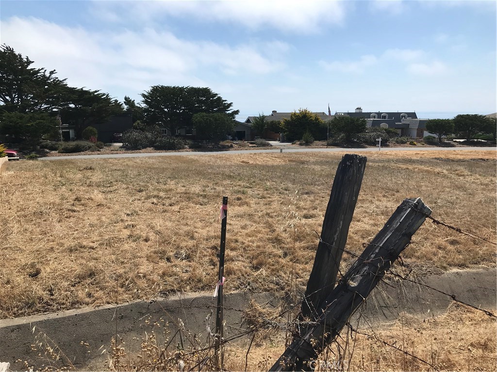 4850 Windsor Blvd, Cambria, CA 93428