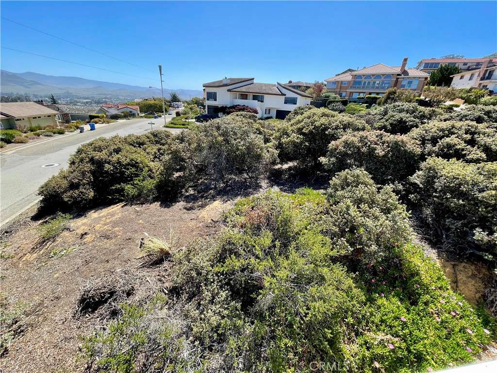 2796 Crockett Cir, Los Osos, CA 93402