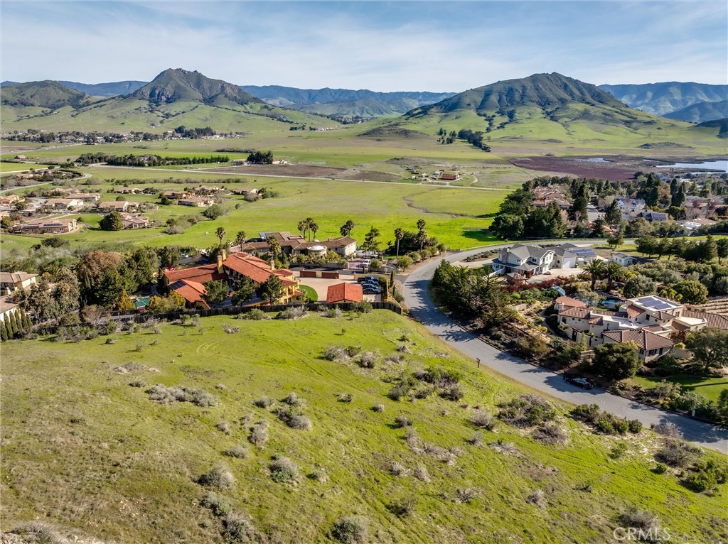 730 Via Laguna, San Luis Obispo, CA 93405