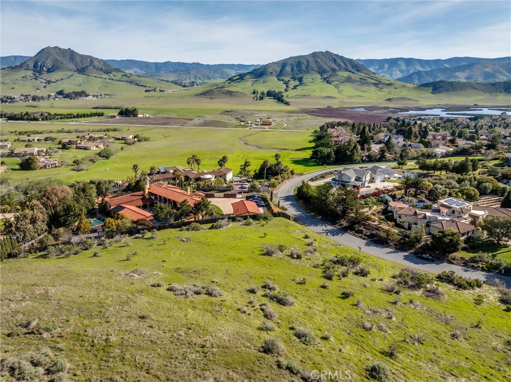 730 Via Laguna, San Luis Obispo, CA 93405