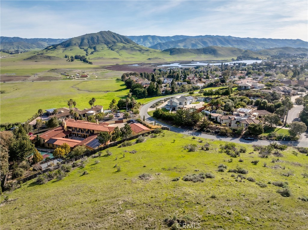 730 Via Laguna, San Luis Obispo, CA 93405