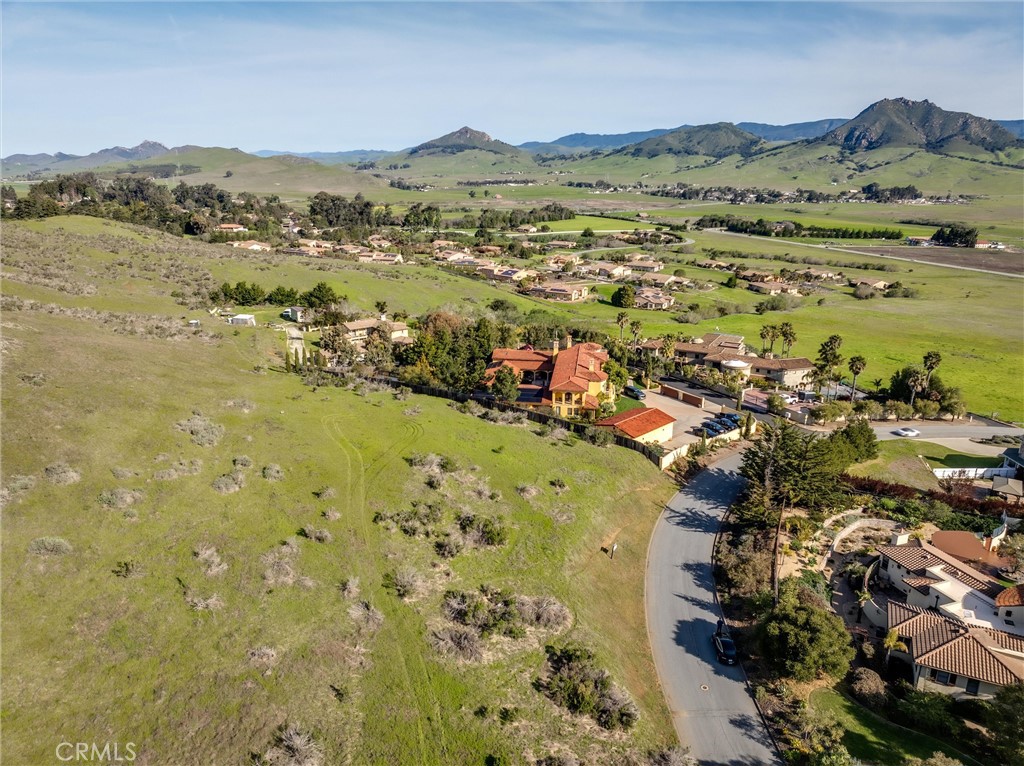 730 Via Laguna, San Luis Obispo, CA 93405