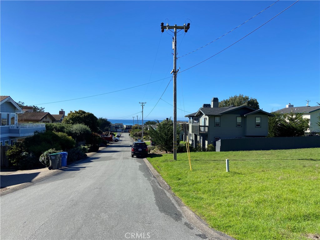 395 Ivar St, Cambria, CA 93428